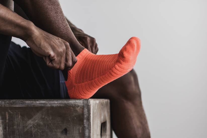 NOBULL 80NJ2891corallo a calza bassa