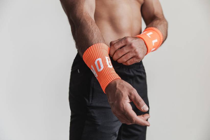 NOBULL 80NJ2945cinturini da polso in corallo