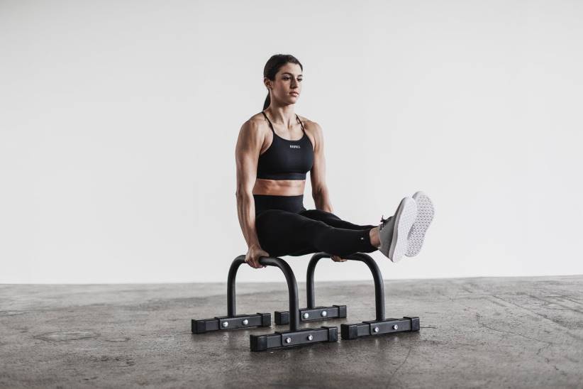 NOBULL 80NJ1836nero attillato a vita alta (opaco).