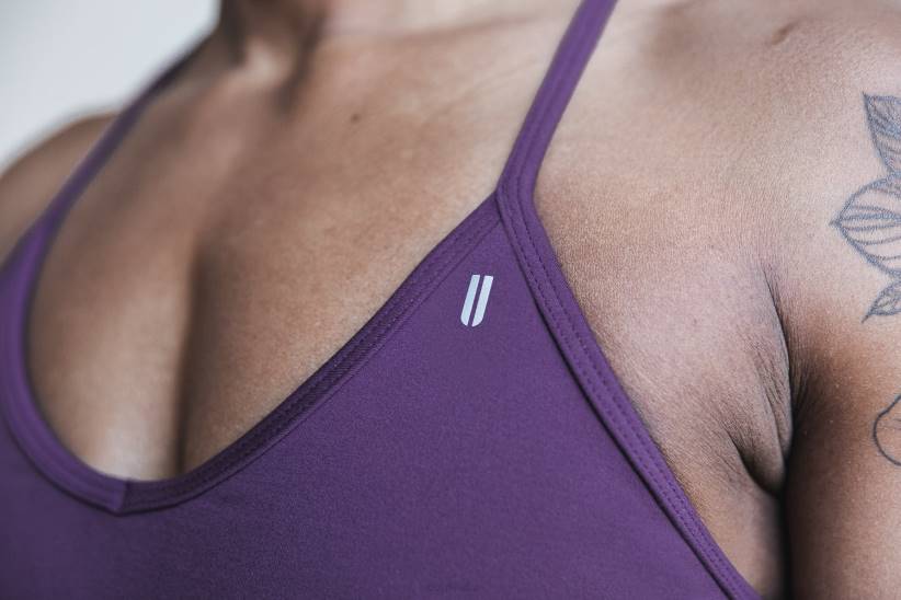 NOBULL 80NJ1860Reggiseno sportivo con scollo a V (opaco) prugna