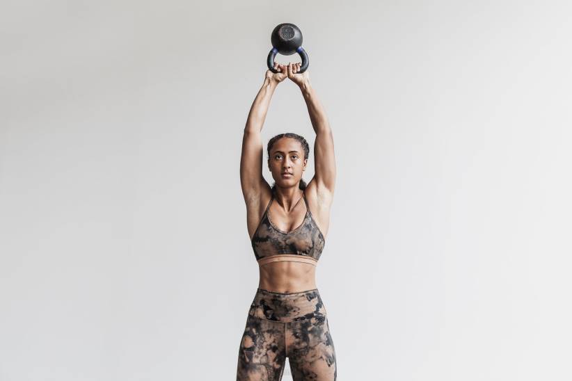 NOBULL 80NJ1887Reggiseno sportivo con scollo a V (tie-dye) color caramello e nero