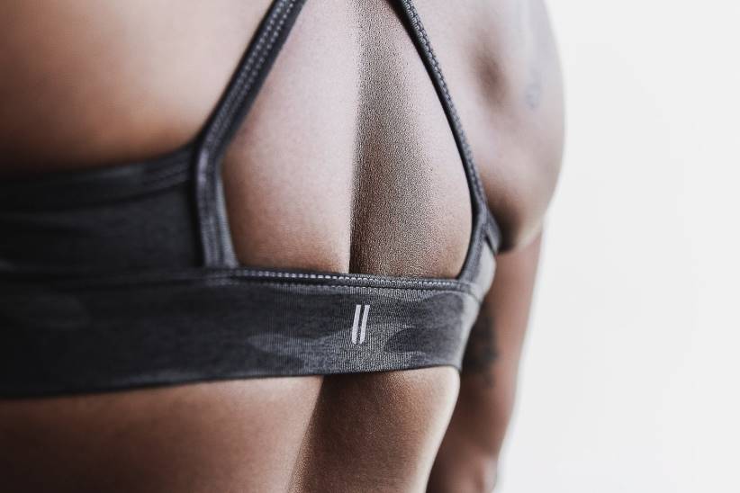 NOBULL 80NJ1913reggiseno sportivo a collo alto (peluche erica) carbonio