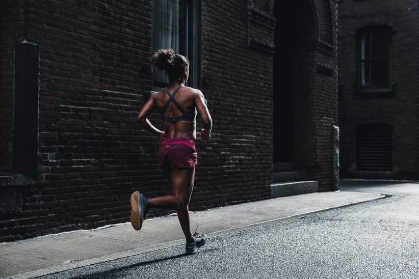 NOBULL 80NJ2106reggiseno sportivo pace scuro