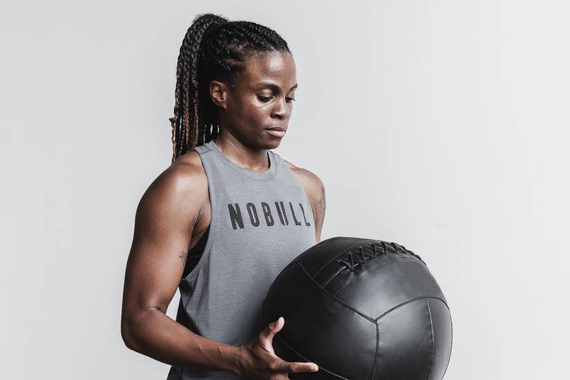 NOBULL 80NJ2262canotta donna a collo alto (colori classici)