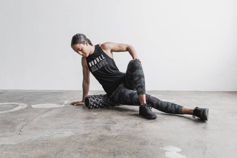 NOBULL 80NJ2477canotta a collo alto da donna (tutto amore)