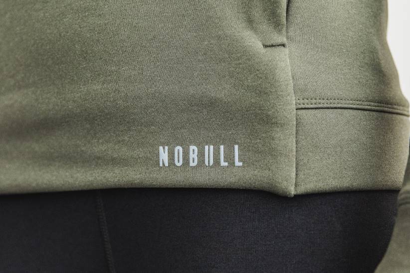 NOBULL 80NJ2513Felpa con cappuccio da donna con cappuccio da performance militare