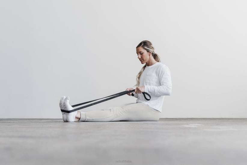 NOBULL 80NJ2556T-shirt squadrata da donna pesante con tasca a maniche lunghe