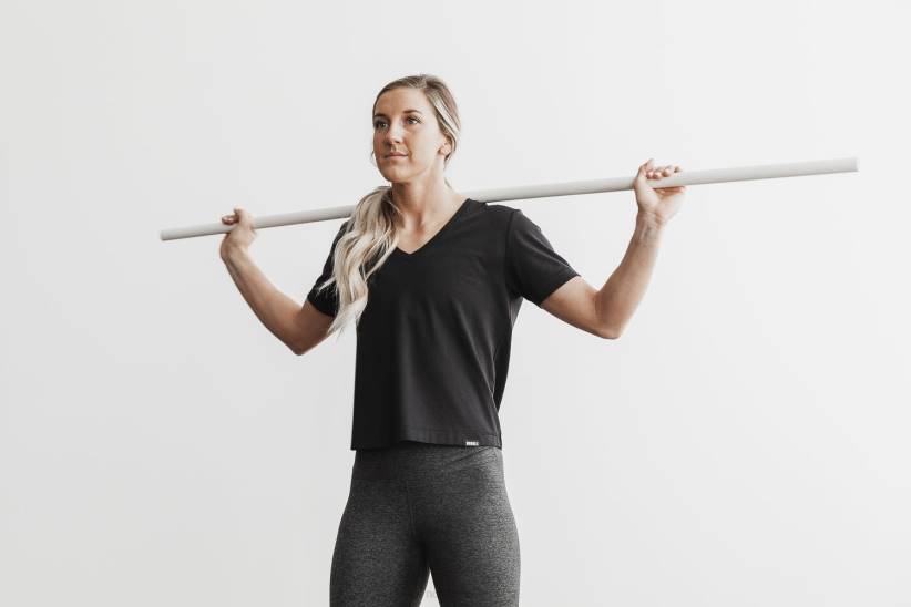 NOBULL 80NJ2613maglietta leggera da donna con scollo a V