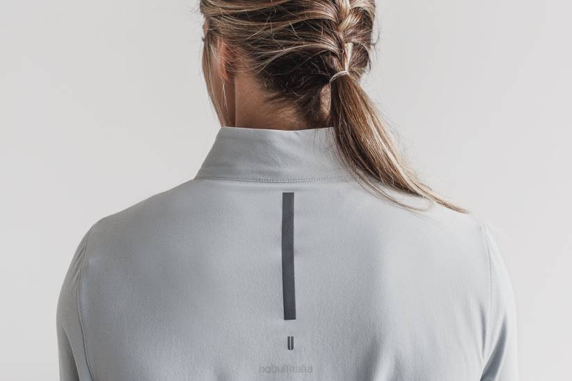 NOBULL 80NJ2661giacca da donna in tessuto elasticizzato in 4 direzioni sky