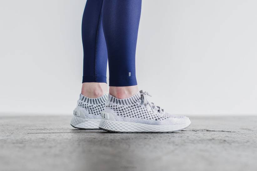 NOBULL 80NJ2736ritmo serrato e profondo