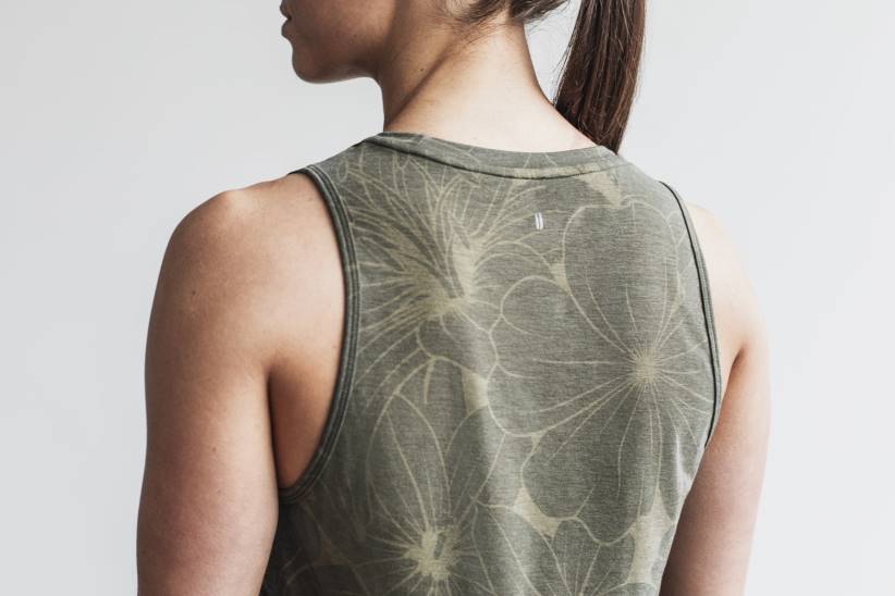 NOBULL 80NJ1802esercito di carri armati muscolari femminili (ibisco).