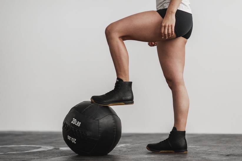 NOBULL 80NJ1373scarpa da ginnastica alta da donna in pelle di gomma