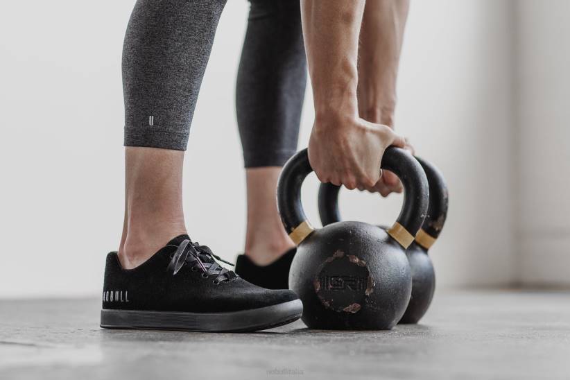 NOBULL 80NJ1421scarpa da ginnastica da donna in pelle scamosciata