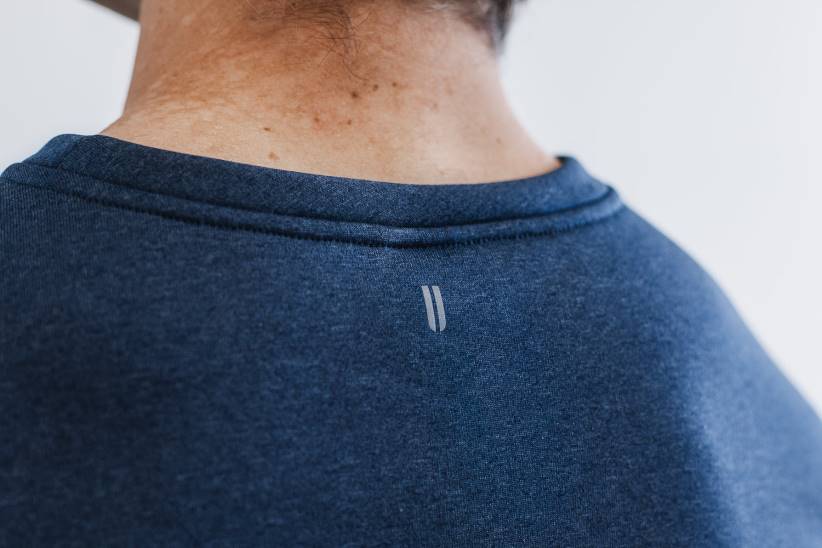 NOBULL 80NJ1059Felpa girocollo da uomo in acciaio