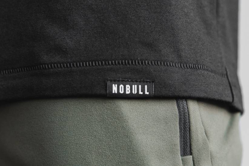 NOBULL 80NJ1093T-shirt da uomo con tasca a maniche lunghe pesante