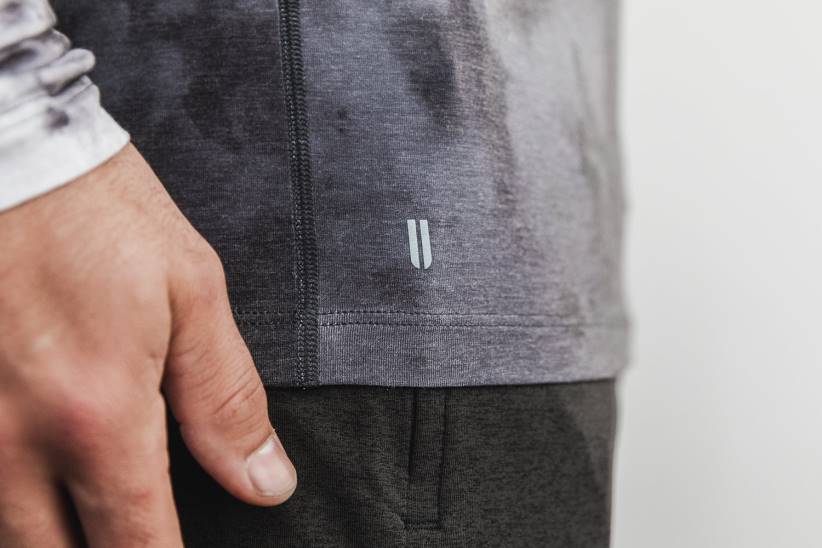 NOBULL 80NJ1120maglietta a maniche lunghe da uomo (dip-dye) bianca e nera