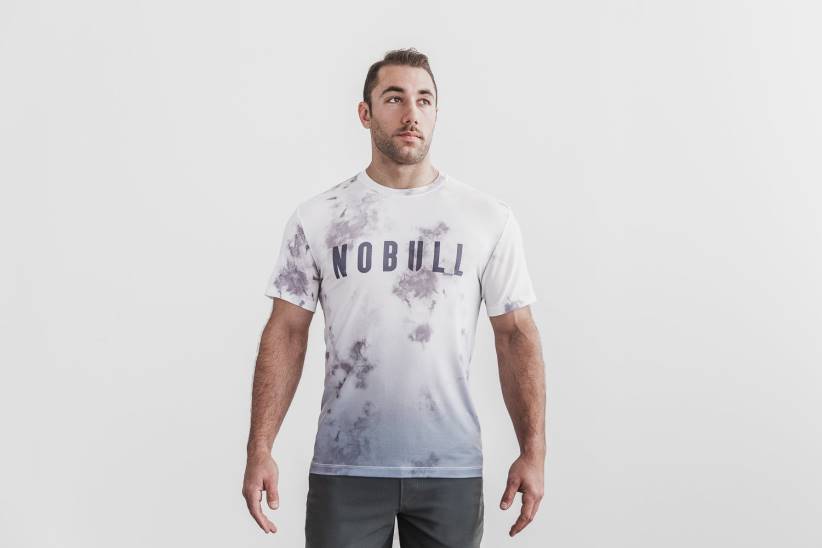 NOBULL 80NJ1124maglietta da uomo (dip-dye) bianca e nuvola