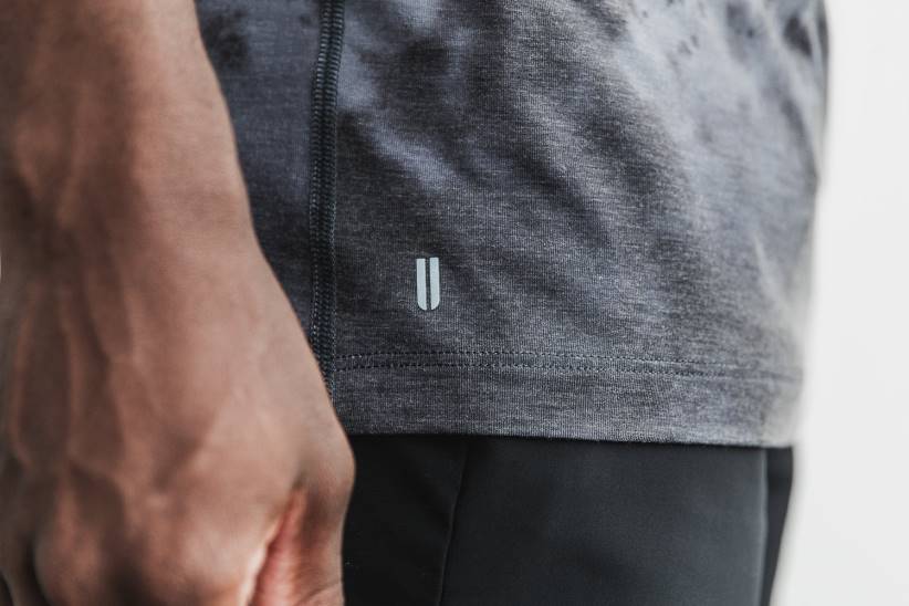 NOBULL 80NJ1125maglietta da uomo (dip-dye) bianca e nera