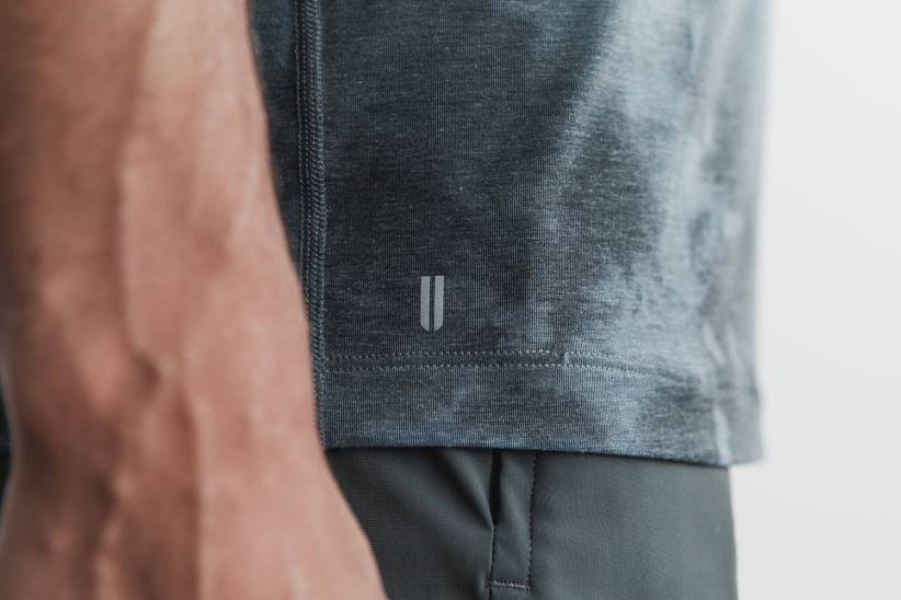 NOBULL 80NJ1131ardesia da carro armato da uomo (dip-dye).