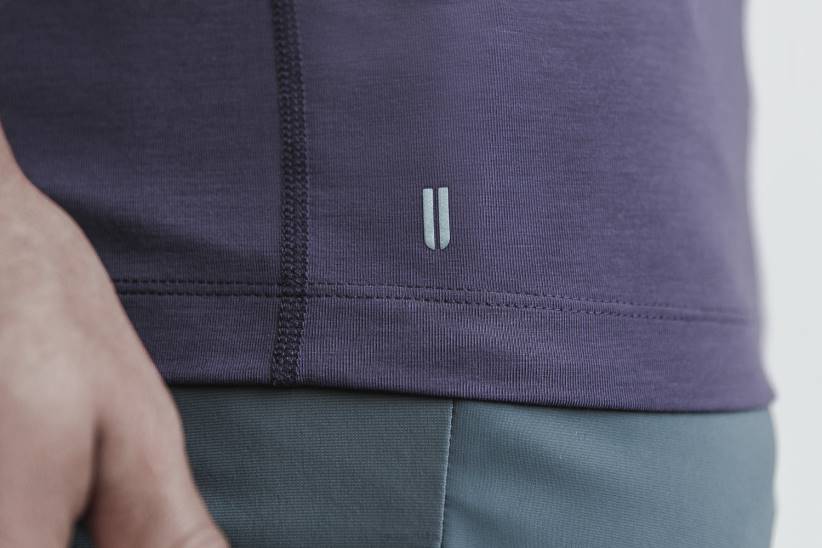 NOBULL 80NJ1182canotta da uomo (colori vivaci) scura