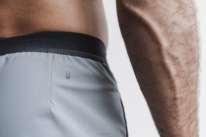 NOBULL 80NJ626pantaloncini leggeri da uomo 9