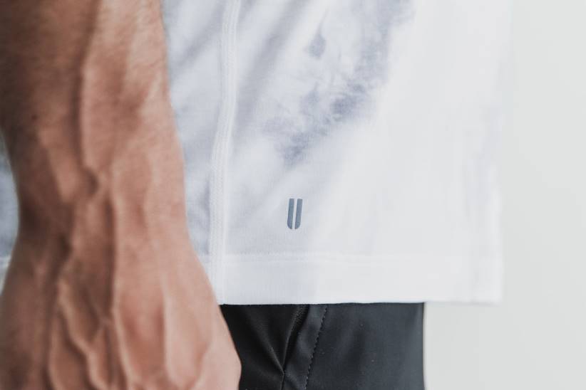 NOBULL 80NJ822canotta da uomo (tie-dye) bianca e nuvola