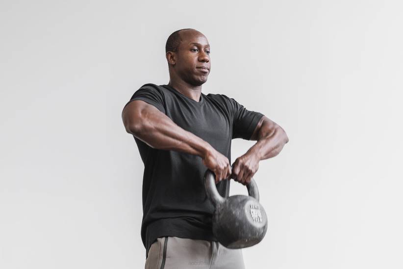 NOBULL 80NJ933maglietta leggera da uomo con scollo a V