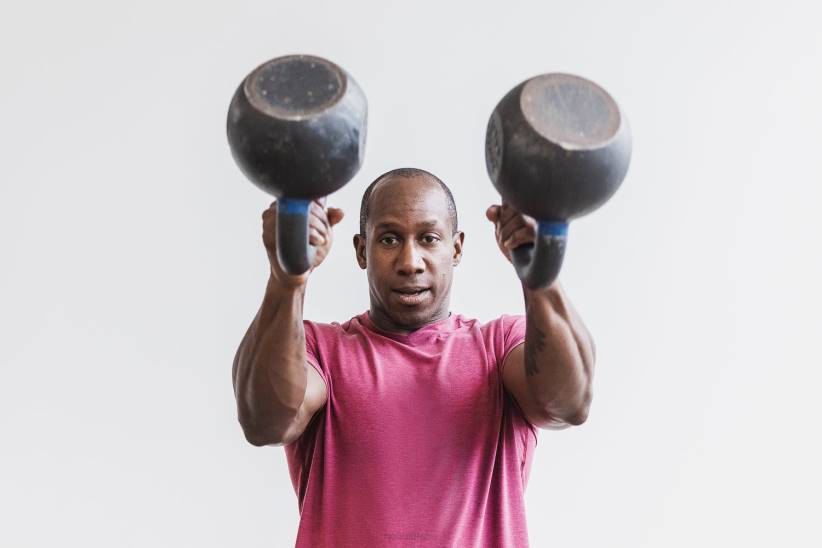 NOBULL 80NJ984maglietta da uomo con scollo a V