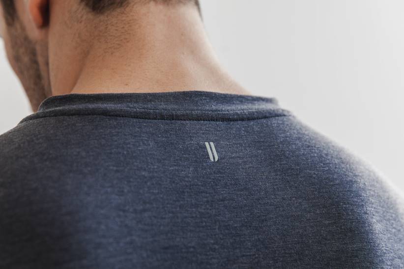 NOBULL 80NJ987maglietta da uomo con scollo a V