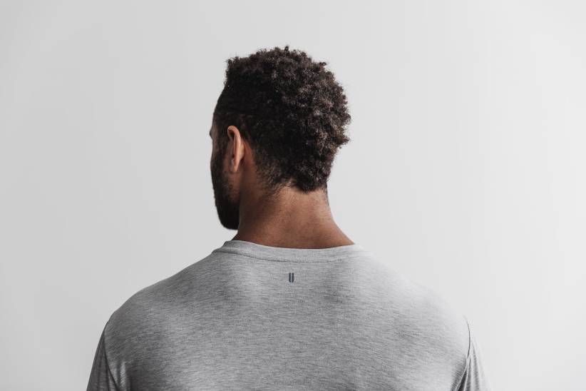 NOBULL 80NJ988maglietta leggera da uomo con scollo a V