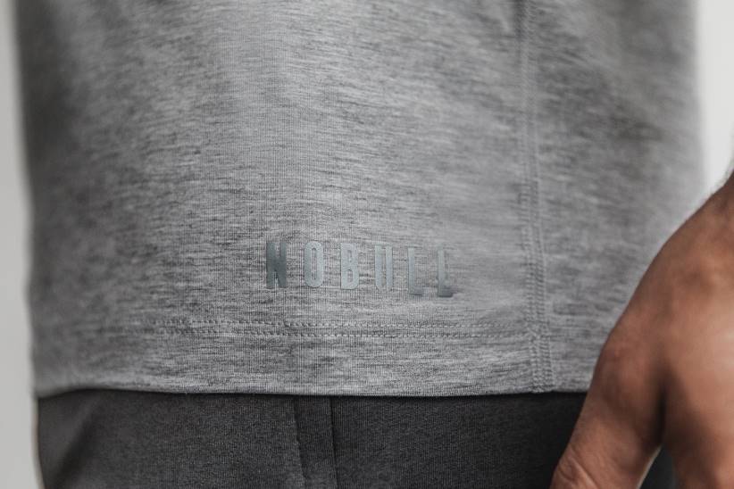 NOBULL 80NJ989maglietta da uomo con scollo a V grigia