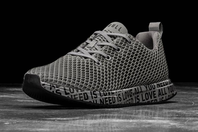 NOBULL 80NJ449runner da uomo in rete, tutto ciò di cui hai bisogno è amore