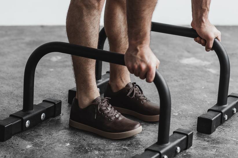 NOBULL 80NJ112scarpa da ginnastica in pelle da uomo